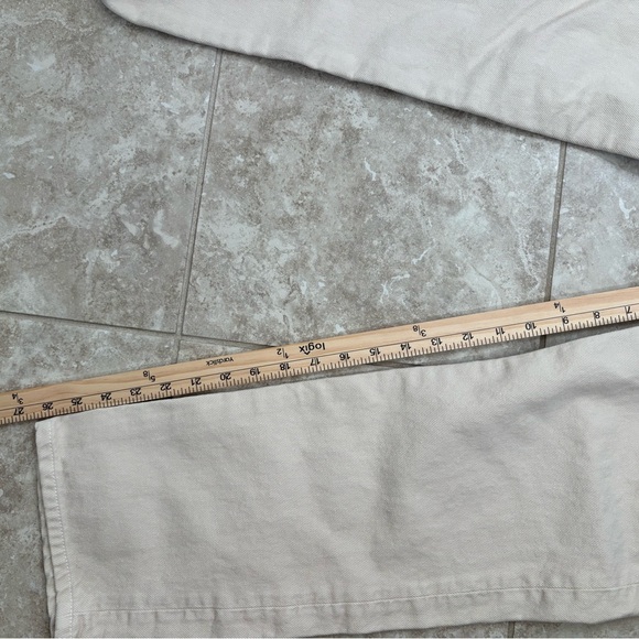 Reformation Cynthia High Rise Straight Jean Size 28 Cream And Black - Picture 7 of 8